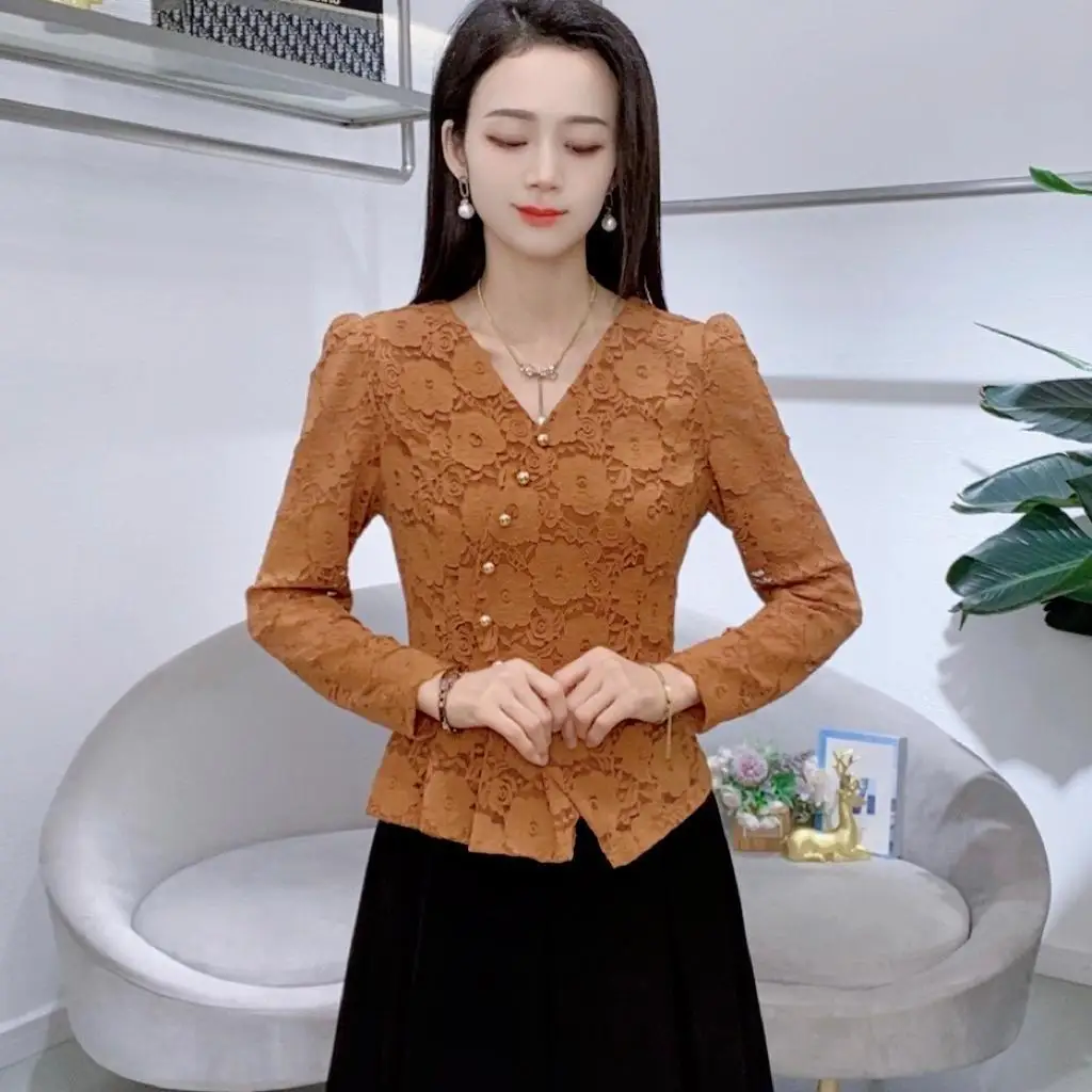 Fashionable Autumn New Style Anti-aging Long Sleeved Versatile Lace Shirt Stylish T-shirt Base Top - Image 7