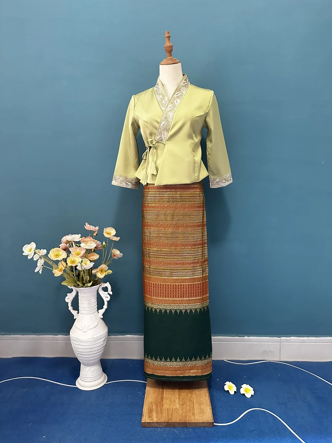 2025 Summer Traditional Dai Ethnic Thai Clothes Women's Blouse and Long Skirt Set for Daily Wear Traditional Vietnamese Dress - Image 11