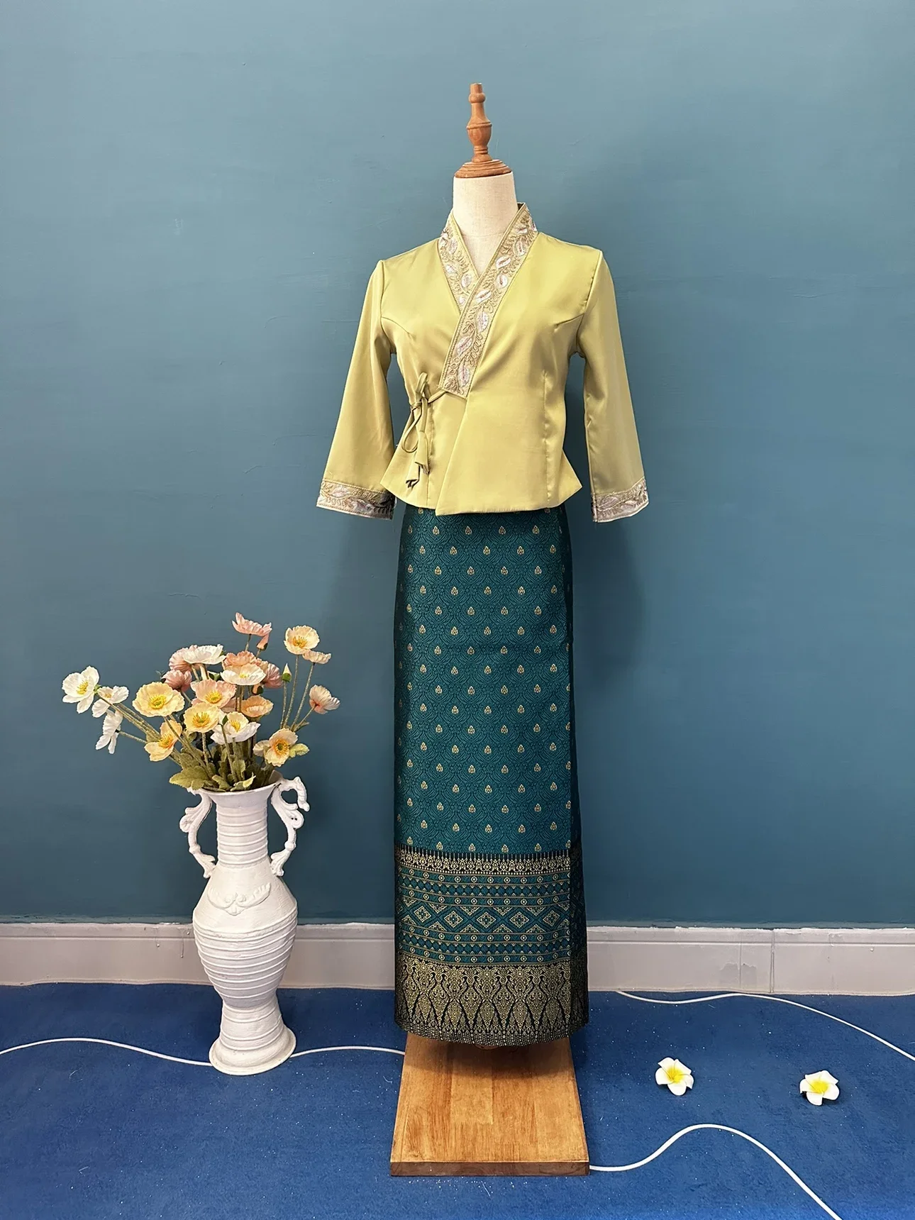 2025 Summer Traditional Dai Ethnic Thai Clothes Women's Blouse and Long Skirt Set for Daily Wear Traditional Vietnamese Dress - Image 8