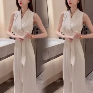 2025 Women's Summer New V-neck Sleeveless Jumpsuit Female Solid Color Loose Rompers Ladies Fashion Long Wide Leg Pants P100