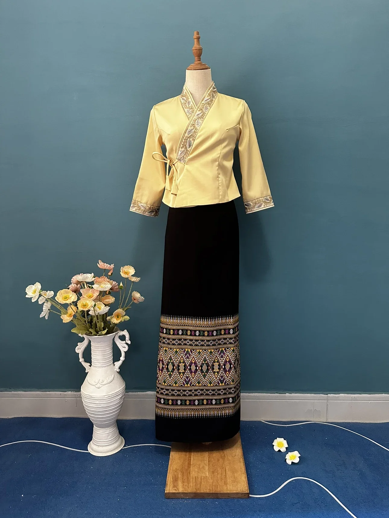 2025 Summer Traditional Dai Ethnic Thai Clothes Women's Blouse and Long Skirt Set for Daily Wear Traditional Vietnamese Dress - Image 12