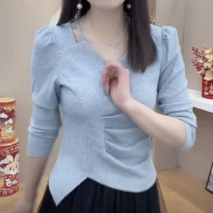 French-style Special Long-sleeved Base Shirt for Women in Early 2025 Spring New Fashionable Waist-closing Top